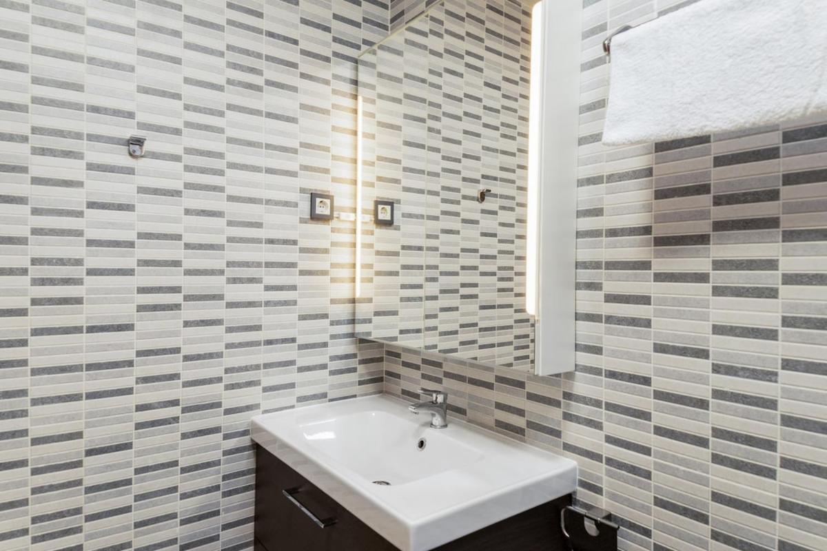 -Malagasunapts- Modern Citycentre Pool&Parking Luaran gambar
